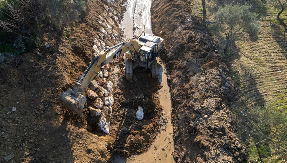 İZSU’dan Kaklık Çayı’na acil müdahale